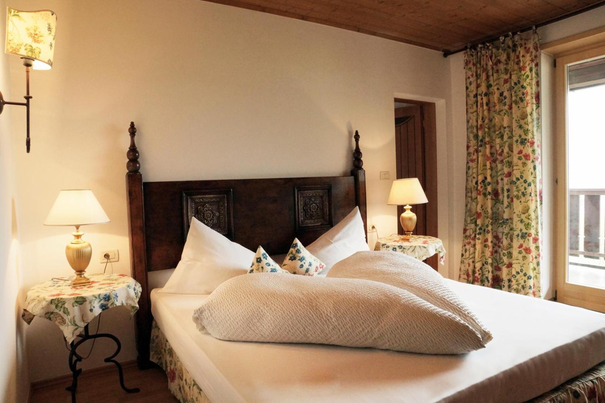Alpenresidenz Maria Hotel Silandro Ngoại thất bức ảnh